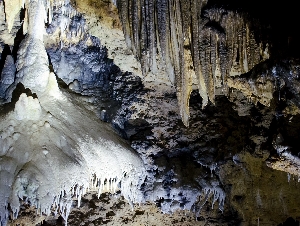 Cuevas de Génova